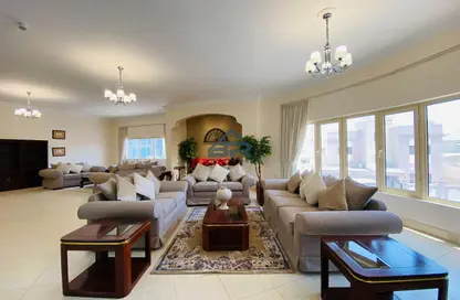 Apartment - 4 Bedrooms - 4 Bathrooms for rent in Mahooz - Manama - Capital Governorate