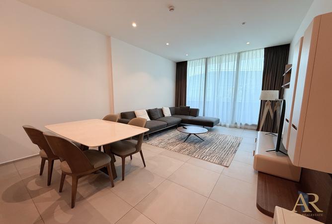 958202 - Property Image 2