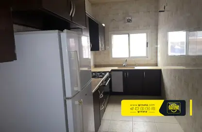Kitchen image for: Apartment - 3 Bedrooms - 3 Bathrooms for rent in Nuwaidrat - Central Governorate, Image 1