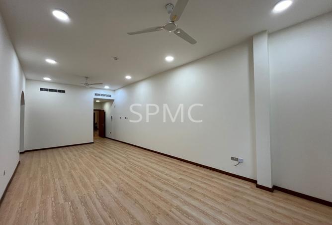 984449 - Property Image 3