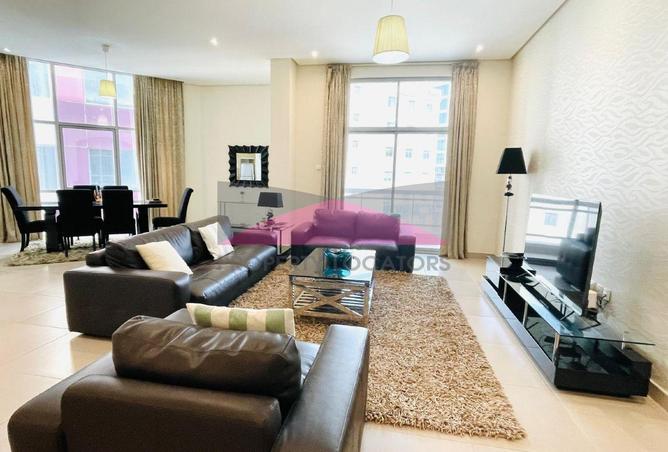 989162 - Property Image 2