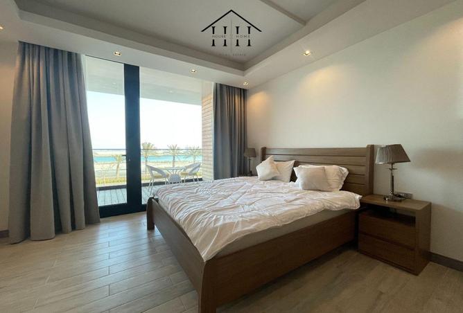 954414 - Property Image 3