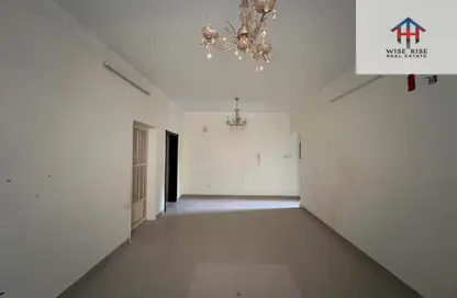 Apartment - 2 Bedrooms - 3 Bathrooms for rent in Busaiteen - Muharraq Governorate
