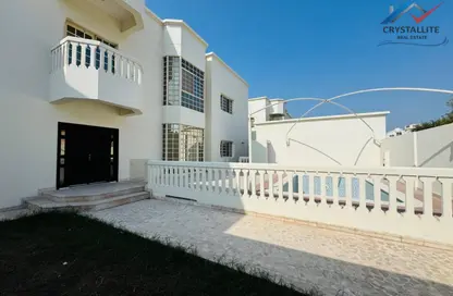 Villa - 4 Bedrooms - 7 Bathrooms for rent in Tubli - Central Governorate