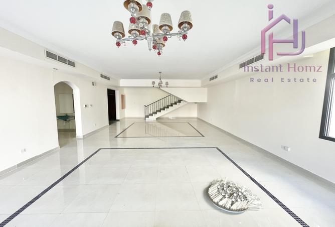 963449 - Property Image 3