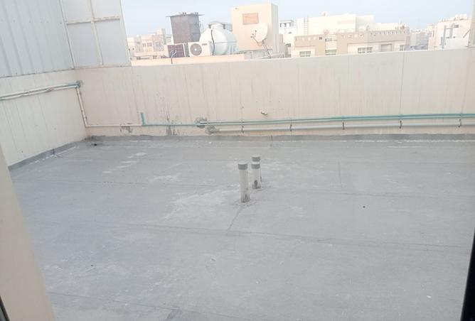 989394 - Property Image 3