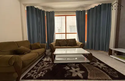 Apartment - 3 Bedrooms - 2 Bathrooms for rent in Sanabis - Manama - Capital Governorate