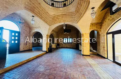 فيلا - 4 غرف نوم - 4 حمامات للايجار في توبلي - المحافظة الوسطى