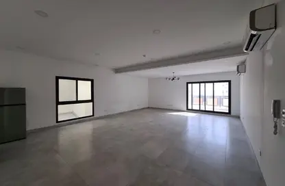 Apartment - 2 Bedrooms - 2 Bathrooms for rent in Tubli - Central Governorate