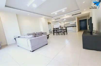 Apartment - 2 Bedrooms - 2 Bathrooms for rent in Al Juffair - Capital Governorate