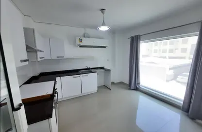 Apartment - 2 Bedrooms - 3 Bathrooms for rent in Hidd - Muharraq Governorate