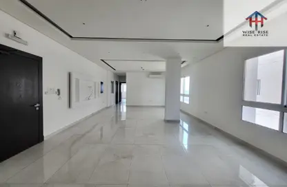 Apartment - 3 Bedrooms - 4 Bathrooms for rent in Hidd - Muharraq Governorate