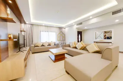 Villa - 3 Bedrooms - 3 Bathrooms for rent in Al Juffair - Capital Governorate