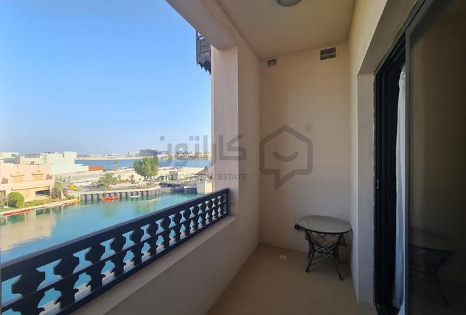 932369 - Property Image 2