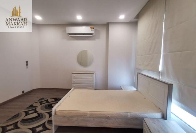 967484 - Property Image 3