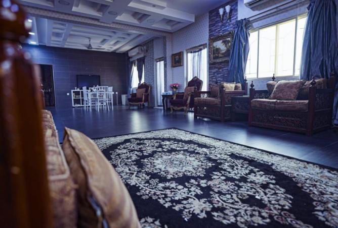 967599 - Property Image 3