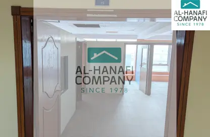 Office Space - Studio - 3 Bathrooms for rent in Eker - Central Governorate