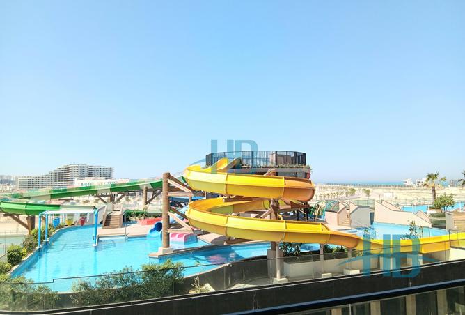 Apartment - 2 Bedrooms - 3 Bathrooms for rent in Hanging Garden - Dilmunia Island - Muharraq Governorate