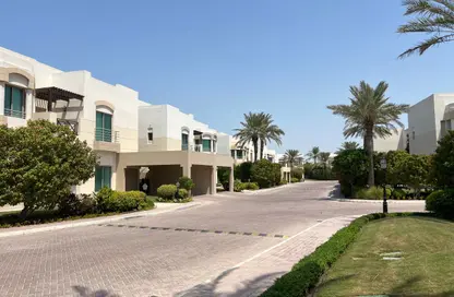 Villa - 4 Bedrooms - 5 Bathrooms for rent in Saar - Northern Governorate