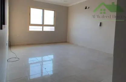 Apartment - 3 Bedrooms - 3 Bathrooms for rent in Galali - Muharraq Governorate