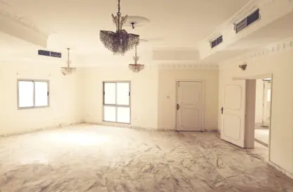 Villa - Studio - 5 Bathrooms for rent in Salmaniya - Manama - Capital Governorate