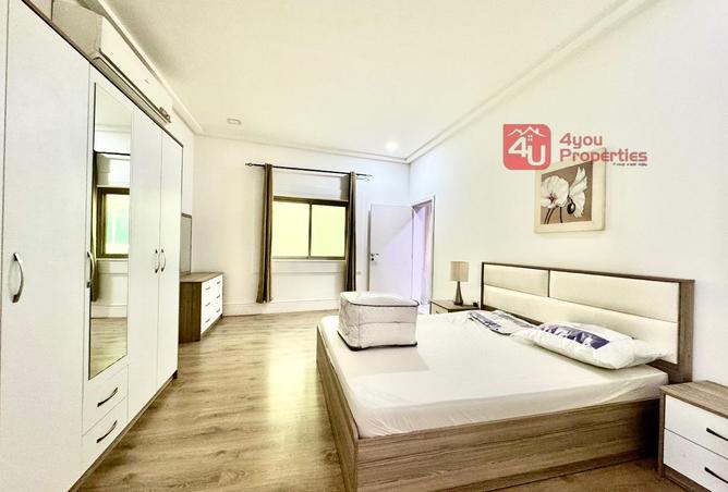 985920 - Property Image 3