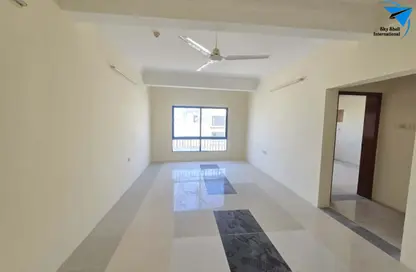 Apartment - 2 Bedrooms - 2 Bathrooms for rent in Salmaniya - Manama - Capital Governorate