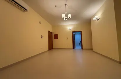 Apartment - 2 Bedrooms - 2 Bathrooms for rent in Hidd - Muharraq Governorate