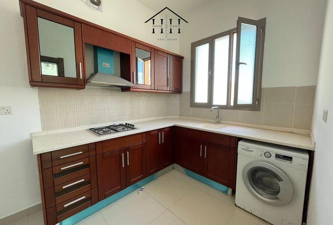 985201 - Property Image 2