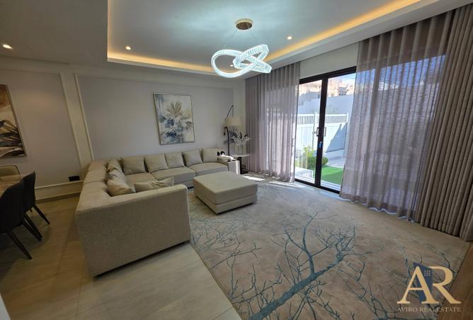 974162 - Property Image 2