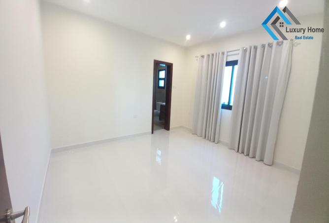 869611 - Property Image 2