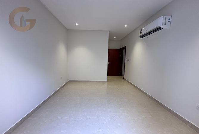 980011 - Property Image 2