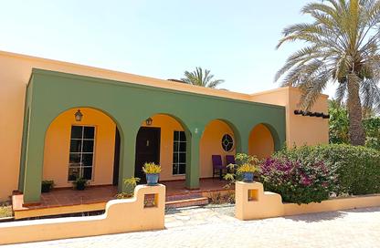 Villa - 3 Bedrooms - 4 Bathrooms for rent in Janabiya - Northern Governorate