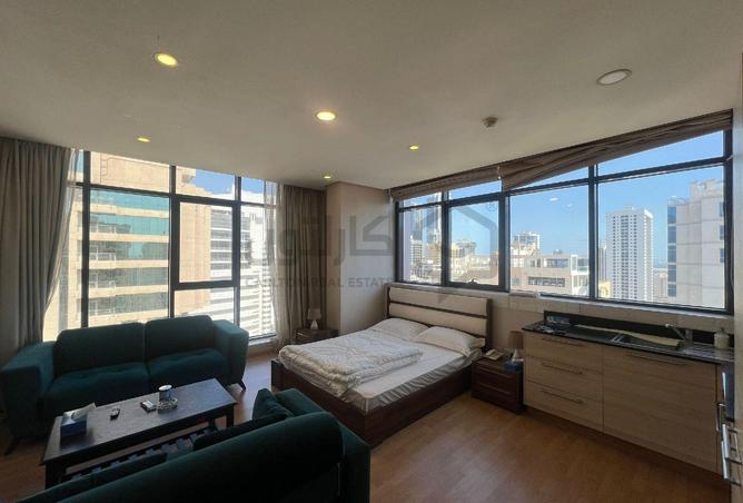 965817 - Property Image 2