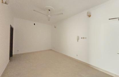 Apartment - 1 Bedroom - 1 Bathroom for rent in Ras Rumman - Manama - Capital Governorate