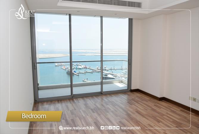 956181 - Property Image 2
