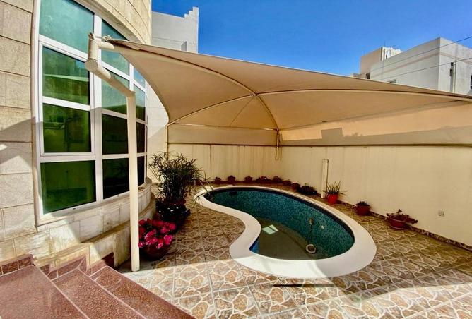 948210 - Property Image 2
