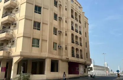 عمارة بالكامل - 8 غرف نوم - 8 حمامات للبيع في البرهامة - المنامة - محافظة العاصمة