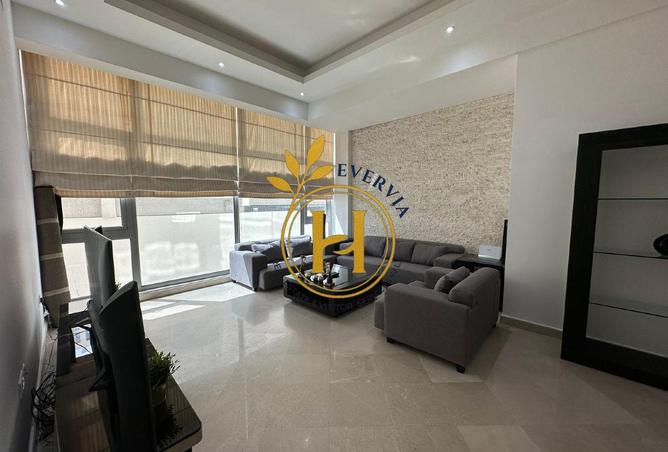 985269 - Property Image 3