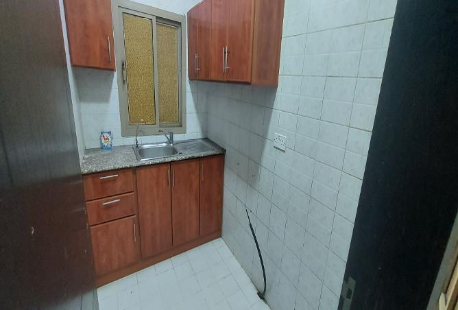 956632 - Property Image 2