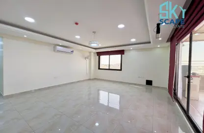 شقة - 2 غرف نوم - 3 حمامات للايجار في توبلي - المحافظة الوسطى