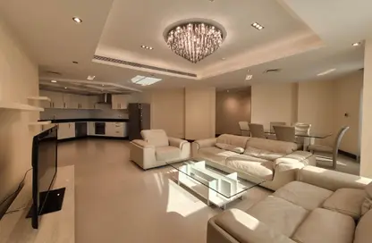 Apartment - 2 Bedrooms - 2 Bathrooms for rent in Al Juffair - Capital Governorate