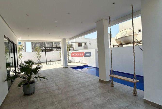 962450 - Property Image 2