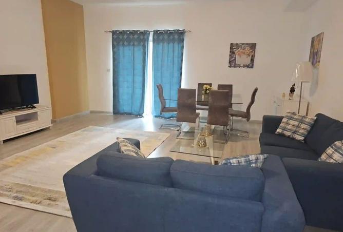 975211 - Property Image 2