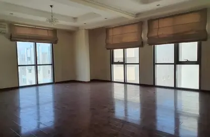 Apartment - 2 Bedrooms - 2 Bathrooms for rent in Hidd - Muharraq Governorate