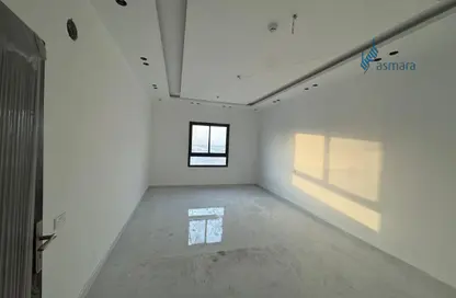 Apartment - 6 Bedrooms - 5 Bathrooms for sale in Hidd - Muharraq Governorate