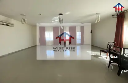 Apartment - 3 Bedrooms - 3 Bathrooms for rent in Zinj - Manama - Capital Governorate