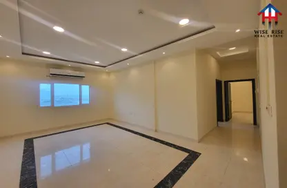 Office Space - Studio - 3 Bathrooms for rent in Karbabad - Manama - Capital Governorate
