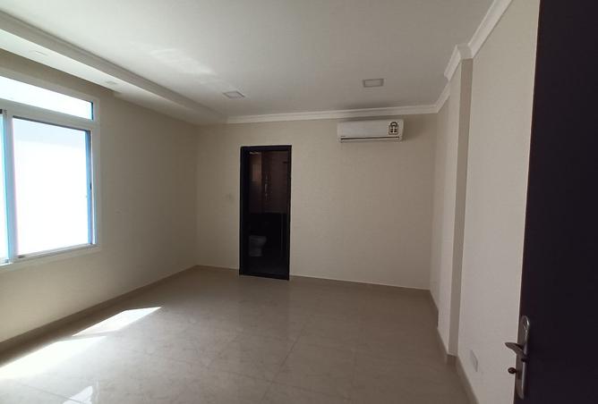 979333 - Property Image 2