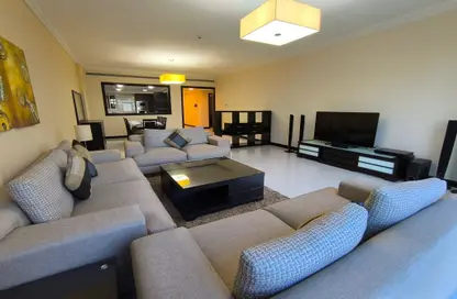 Apartment - 3 Bedrooms - 3 Bathrooms for rent in Al Juffair - Capital Governorate